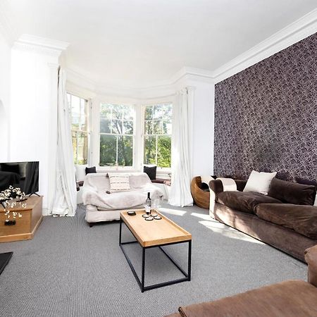 Joivy Delightful Flat With Parking Lägenhet Edinburg Exteriör bild
